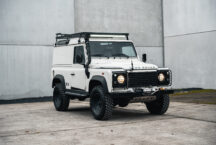 Land Rover Defender 04