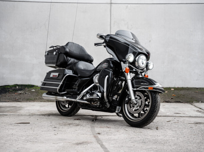 Harley Davidson Street Glide met Achteruitversnelling !!!